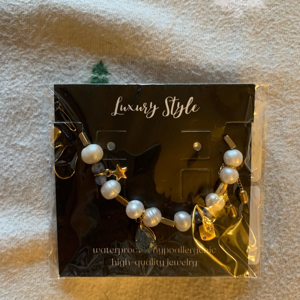 Necklace - Picture 6 of 7
